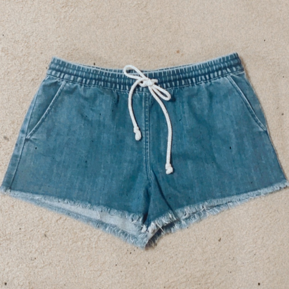 Arie Jean shorts.